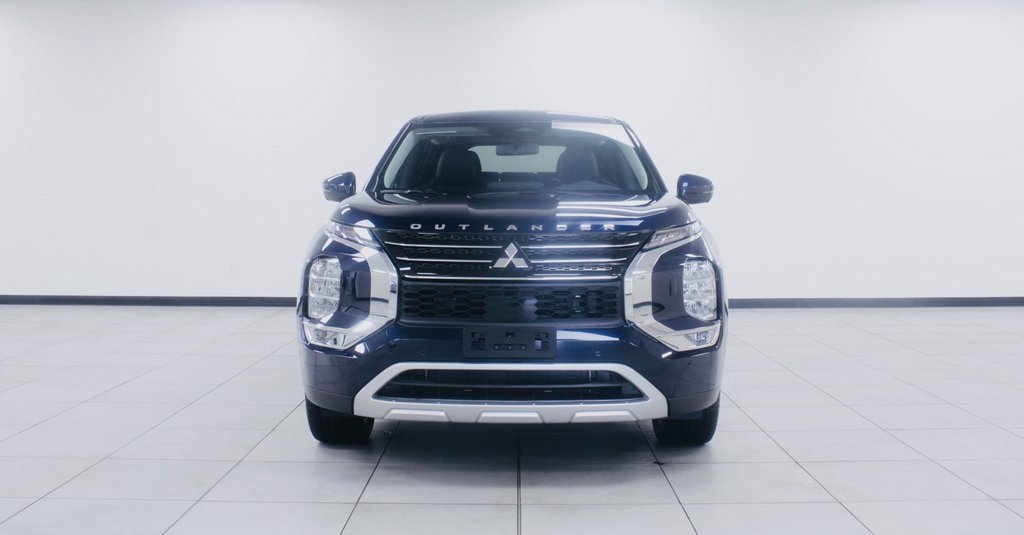 New 2025 Mitsubishi Outlander SE image 5