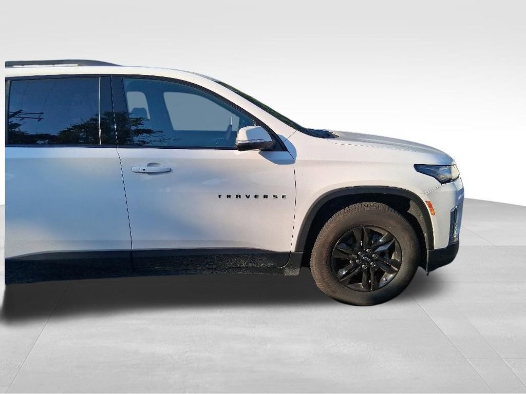 Used 2022 Chevrolet Traverse LT FWD image 5