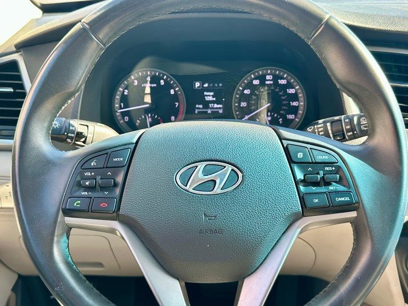 Used 2018 Hyundai Tucson Value AWD/4WD image 16
