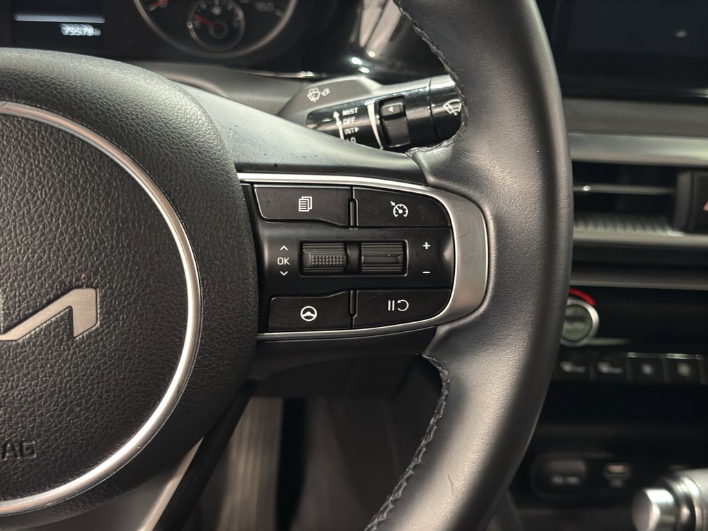 Used 2022 Kia K5 LXS image 13