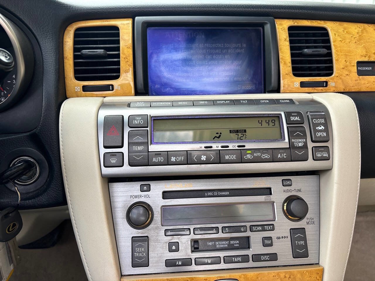 Used 2005 Lexus SC 430 Convertible RWD image 37