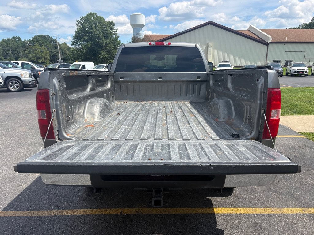Used 2008 Chevrolet Silverado 3500 LT w/ Snow Plow Prep Package AWD/4WD image 8