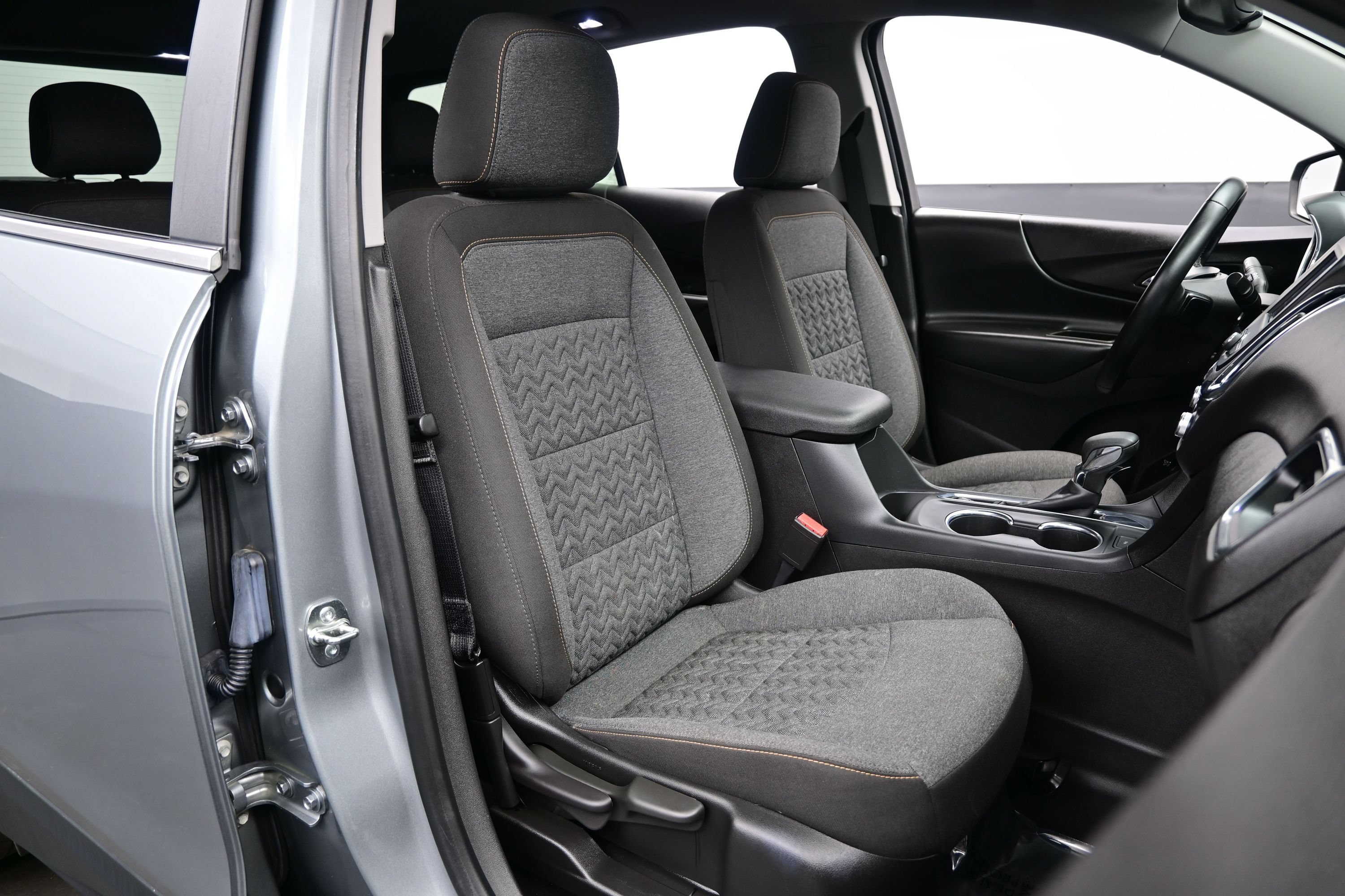 Used 2024 Chevrolet Equinox LT w/ LPO, Floor Liner Package FWD image 14