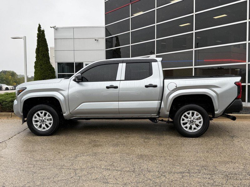 Used 2025 Toyota Tacoma SR AWD/4WD image 6