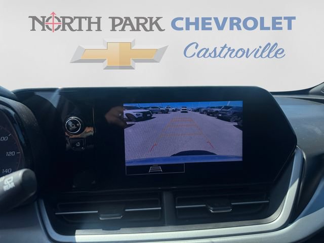 Used 2025 Chevrolet Trax RS w/ Sunroof Package FWD image 16