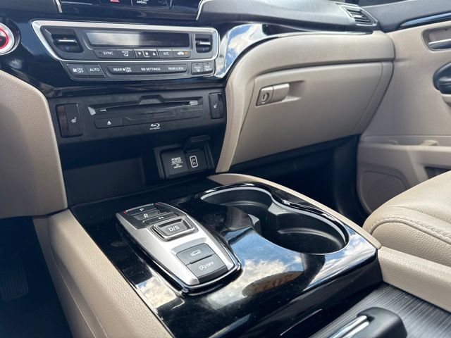 Used 2022 Honda Pilot Touring image 14