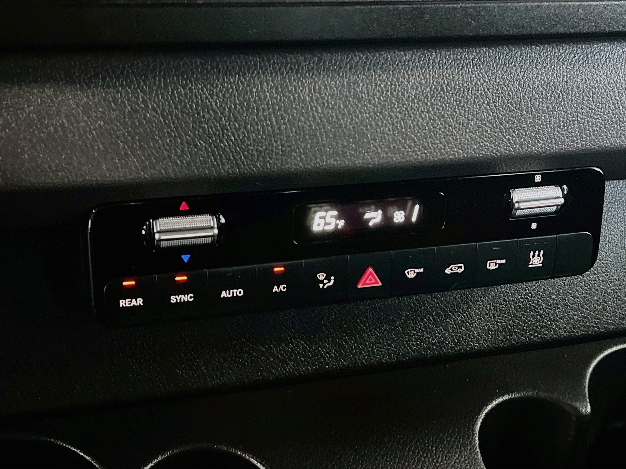 Used 2024 Mercedes-Benz Sprinter 2500 image 23