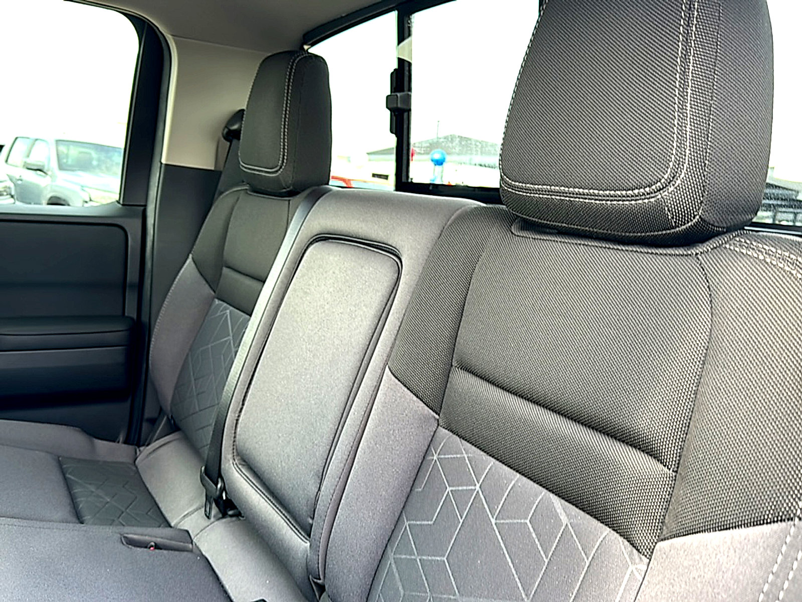 New 2026 Nissan Frontier SV w/ SV Convenience Package AWD/4WD image 16