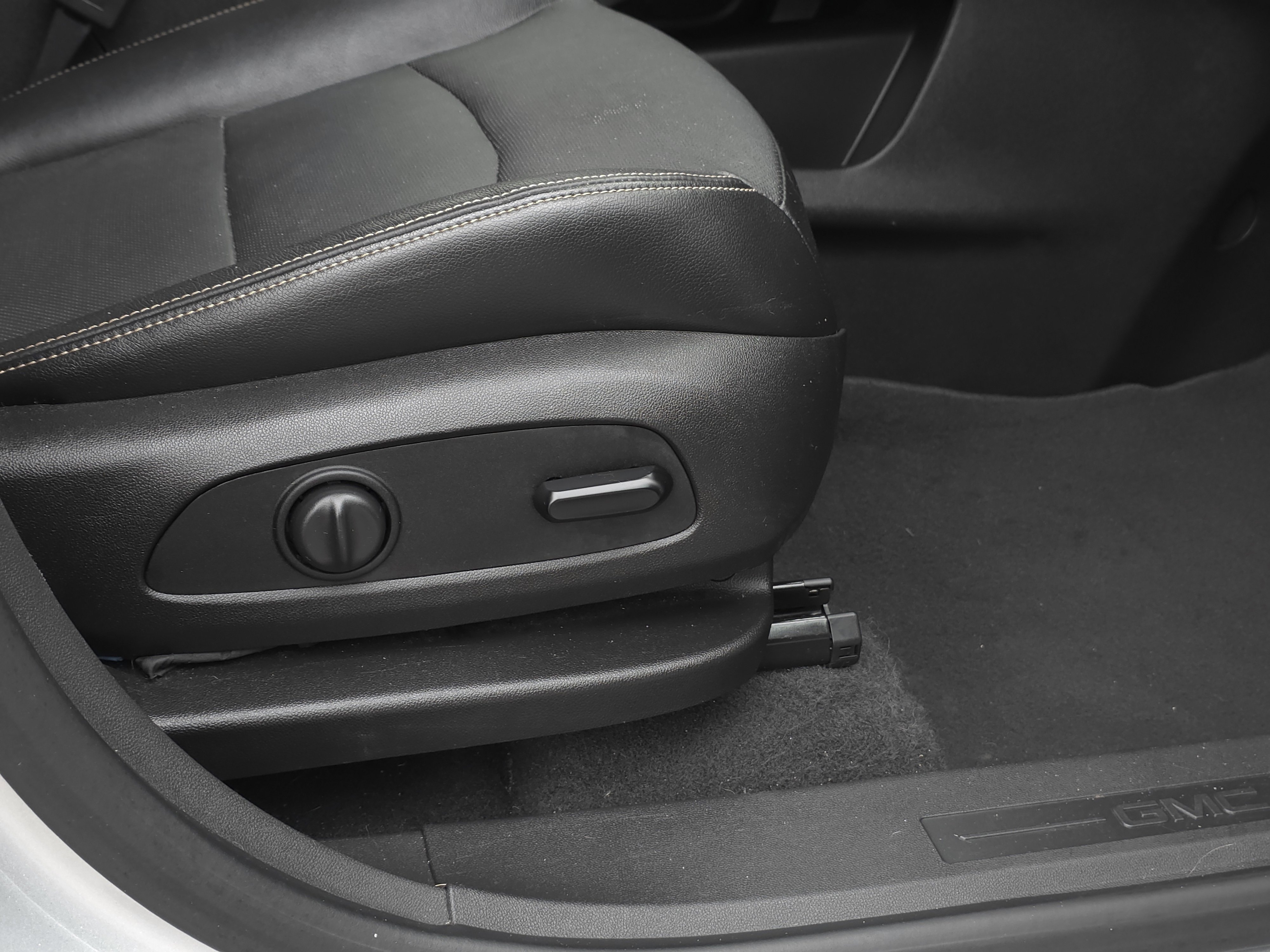 Used 2020 GMC Terrain SLT w/ Preferred Package image 37