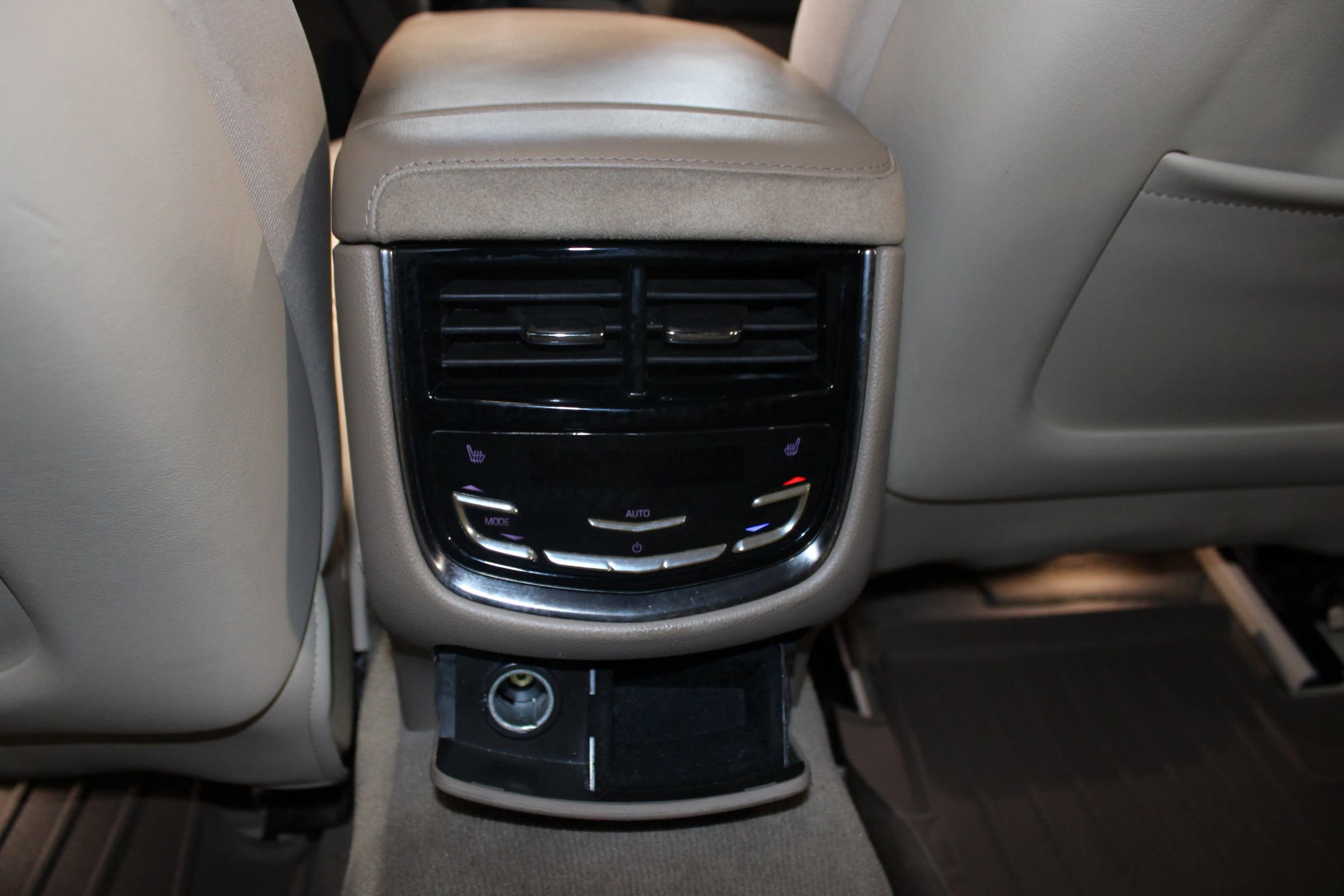 Used 2015 Cadillac CTS Performance image 30