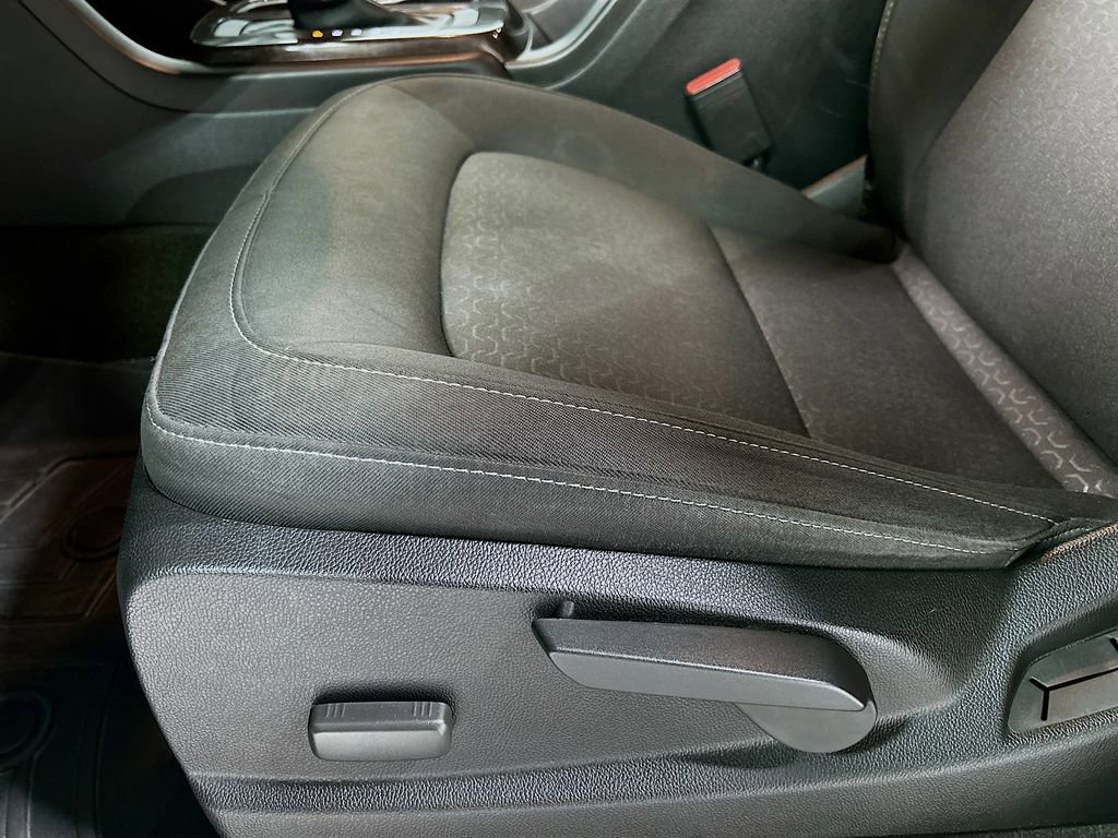 Used 2018 GMC Canyon SLE w/ Trailering Package image 18