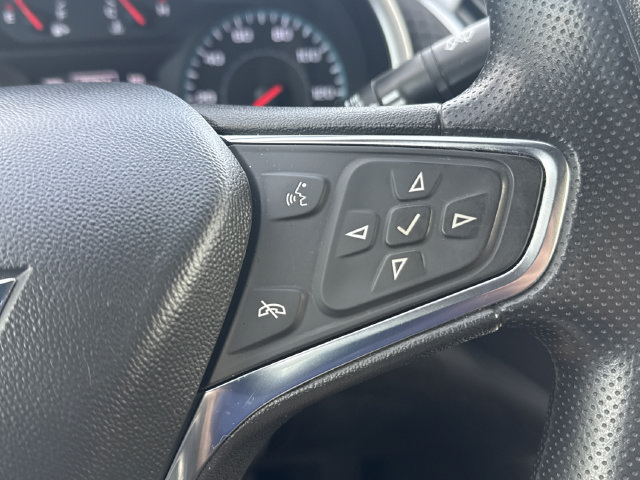 Used 2025 Chevrolet Malibu LT FWD image 34