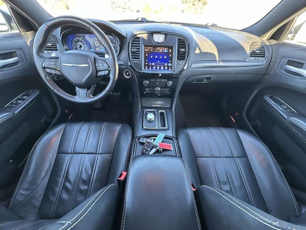 Used 2016 Chrysler 300 S image 21