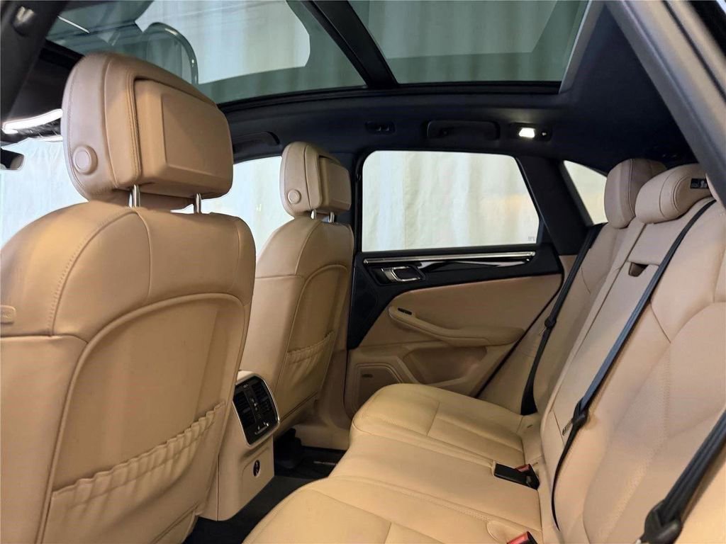 New 2026 Porsche Macan AWD/4WD image 24