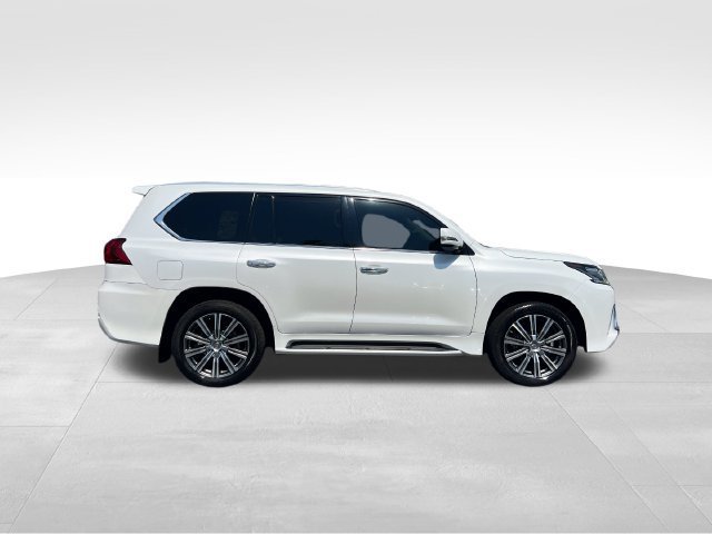 Used 2017 Lexus LX 570 4WD image 6