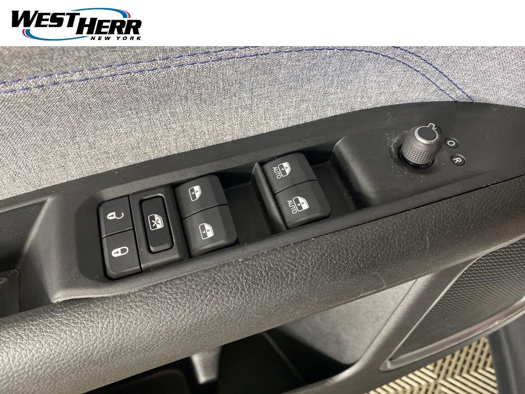 Used 2022 Jeep Compass Latitude w/ Convenience Group AWD/4WD image 12