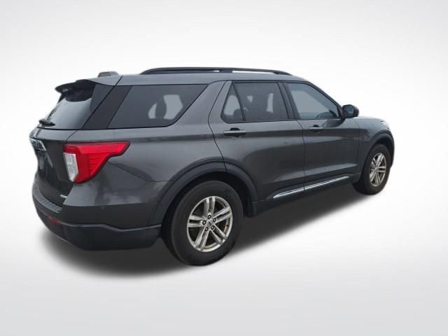 Used 2020 Ford Explorer XLT w/ Equipment Group 202A image 3