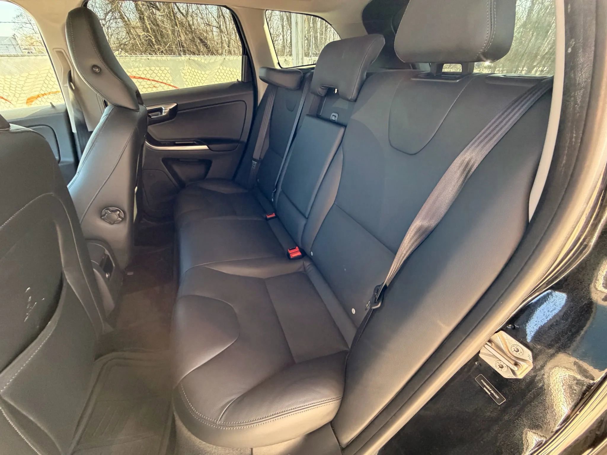 Used 2015 Volvo XC60 3.2 Platinum image 19