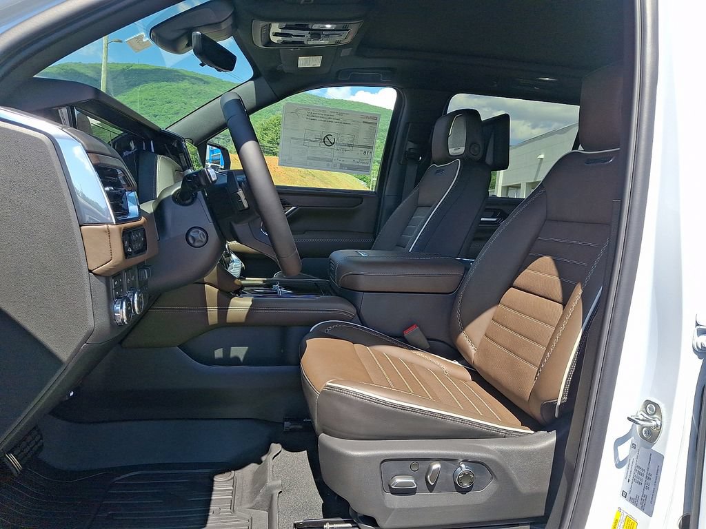 New 2026 GMC Yukon XL Denali Ultimate AWD/4WD image 6
