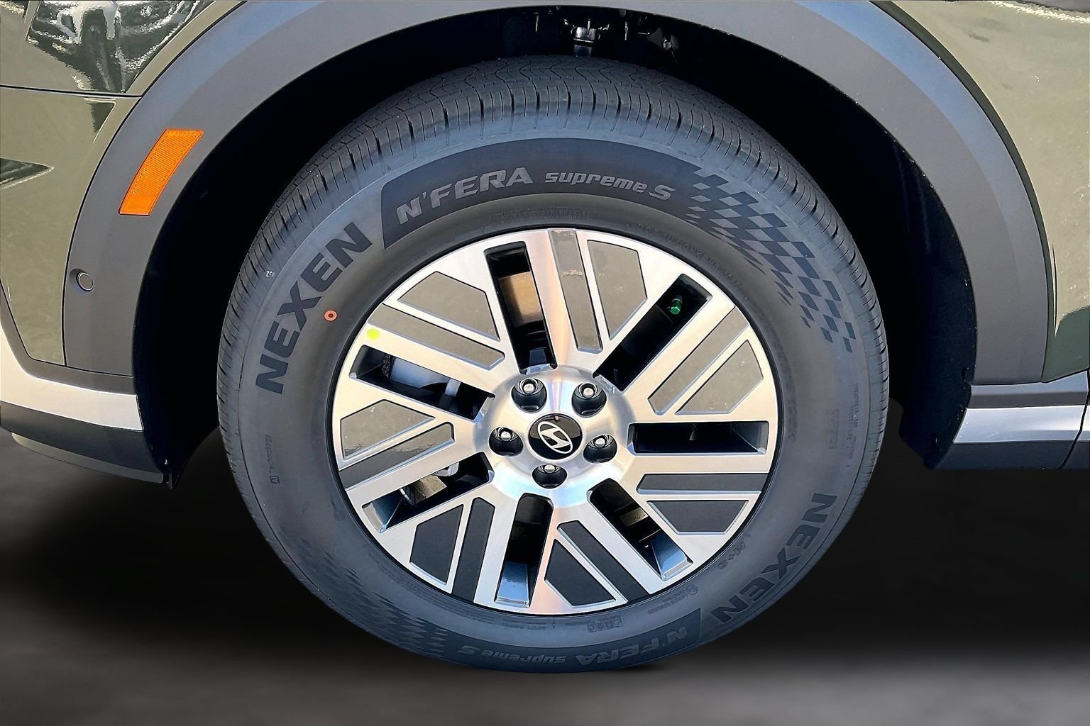 New 2026 Hyundai Palisade SEL Premium FWD image 13