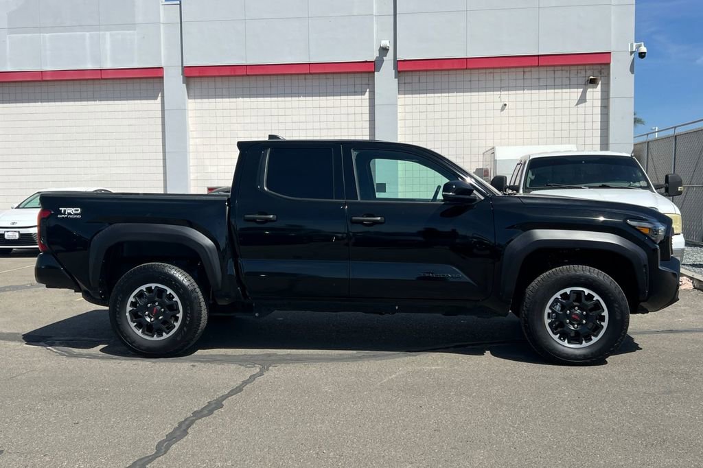 Certified 2025 Toyota Tacoma TRD Off-Road w/ TRD Off Road Upgrade Package image 3