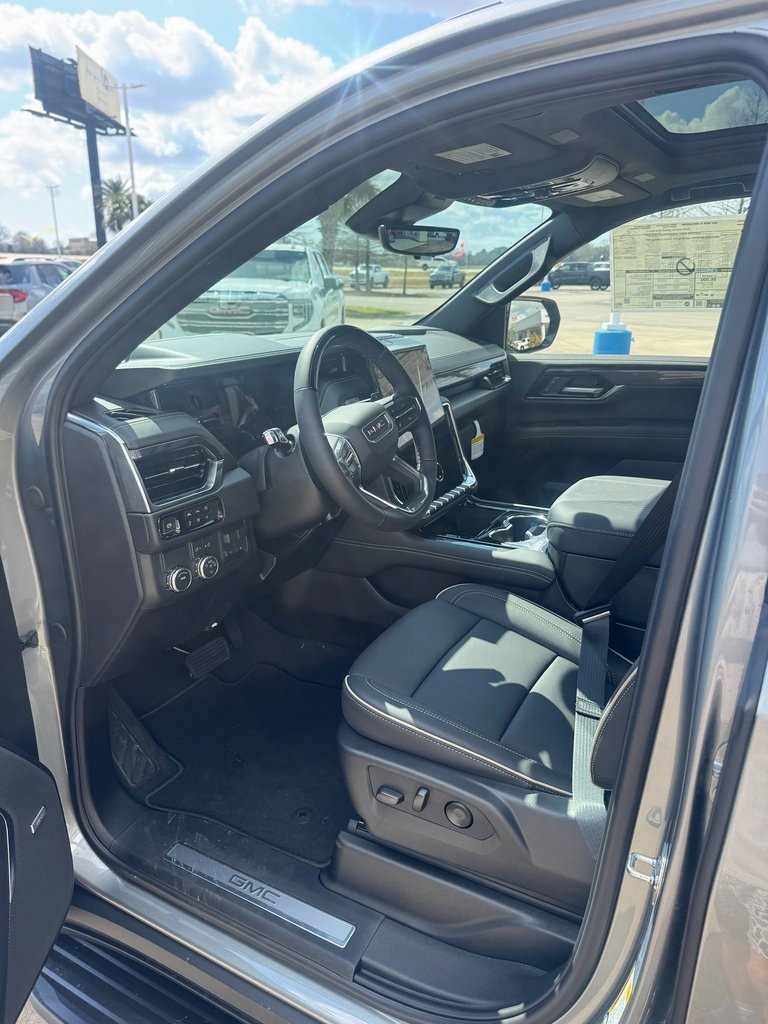 New 2026 GMC Yukon XL Elevation w/ Elevation Premium Package image 10