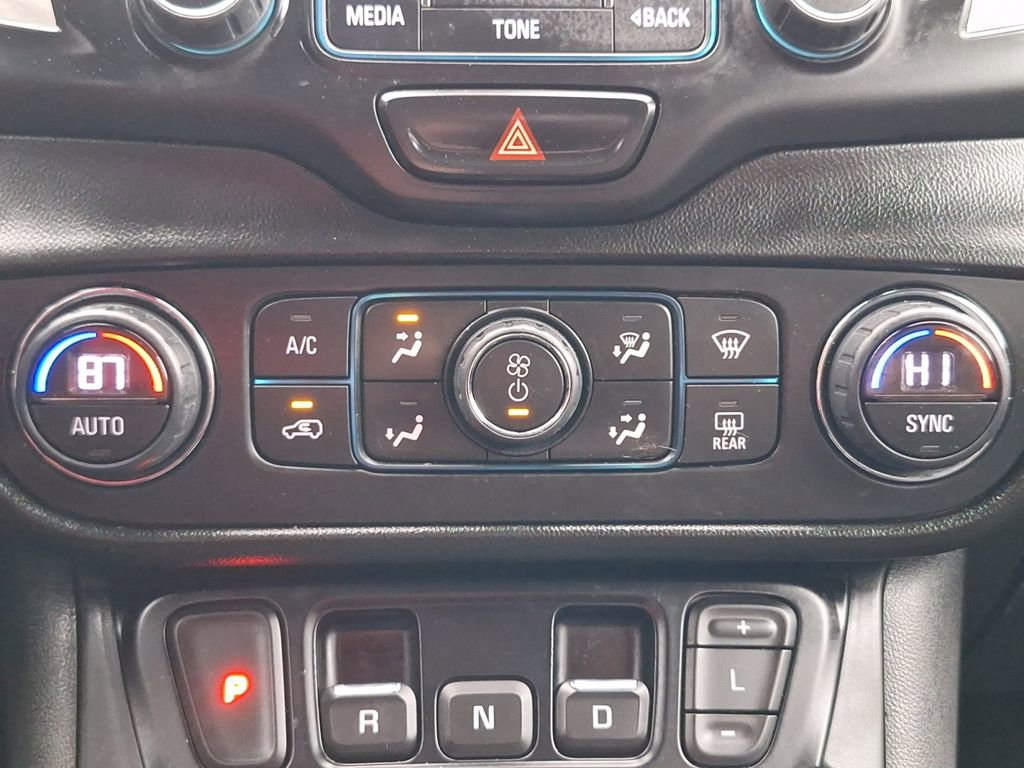 Used 2018 GMC Terrain SLT w/ Preferred Package image 16