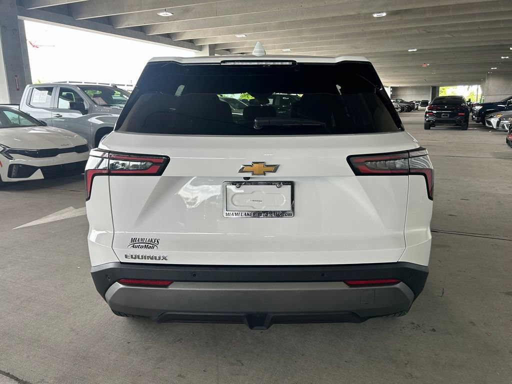 Used 2025 Chevrolet Equinox LT FWD image 4