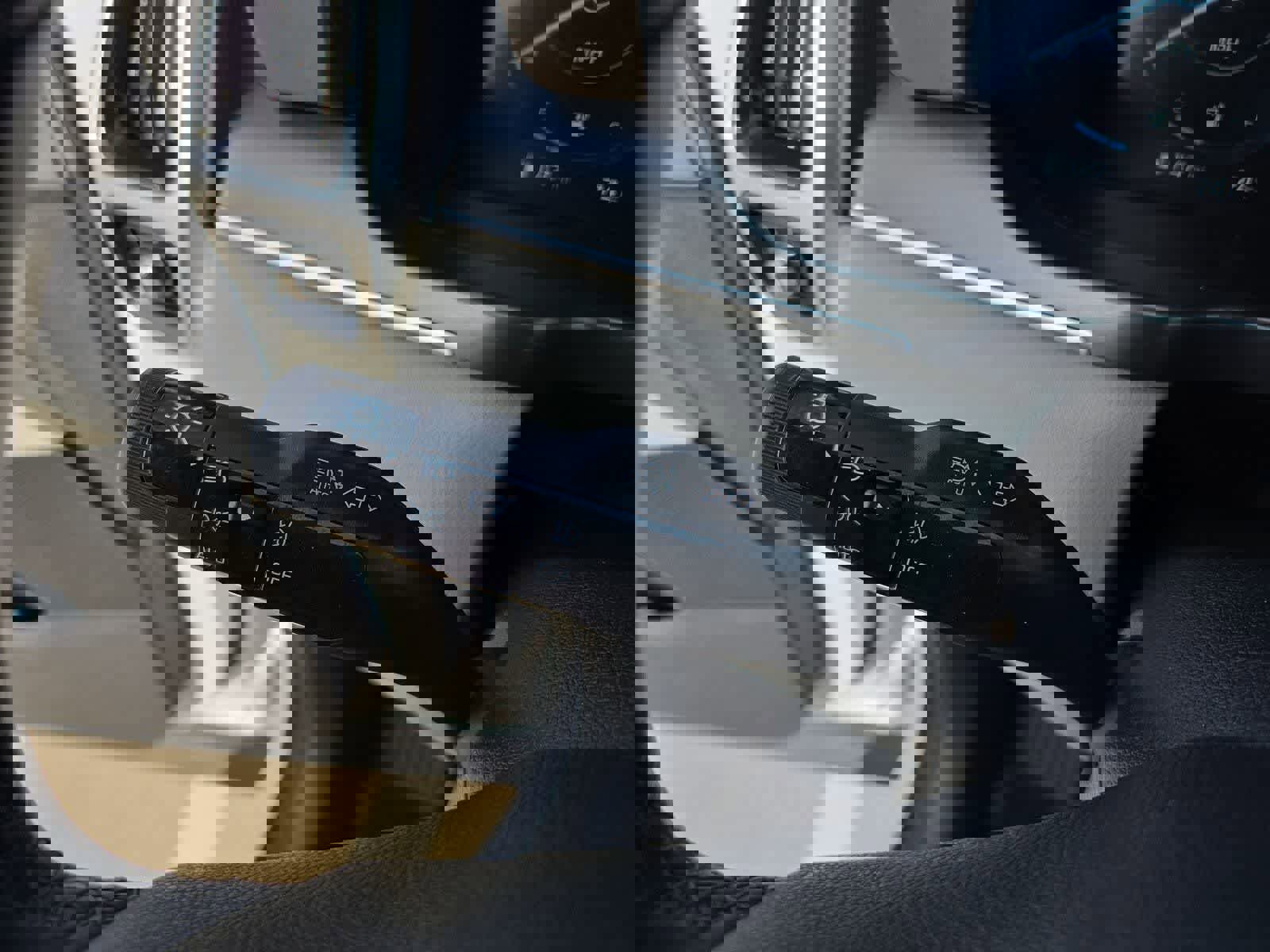 Certified 2023 Kia Sorento SX image 26