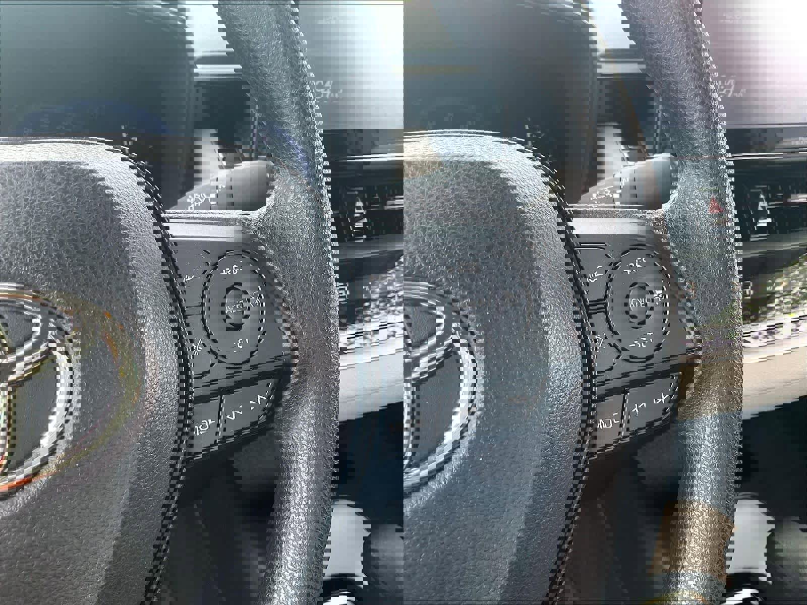 Used 2022 Toyota Corolla LE image 19