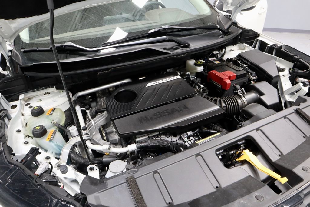 Used 2023 Nissan Rogue SV image 17