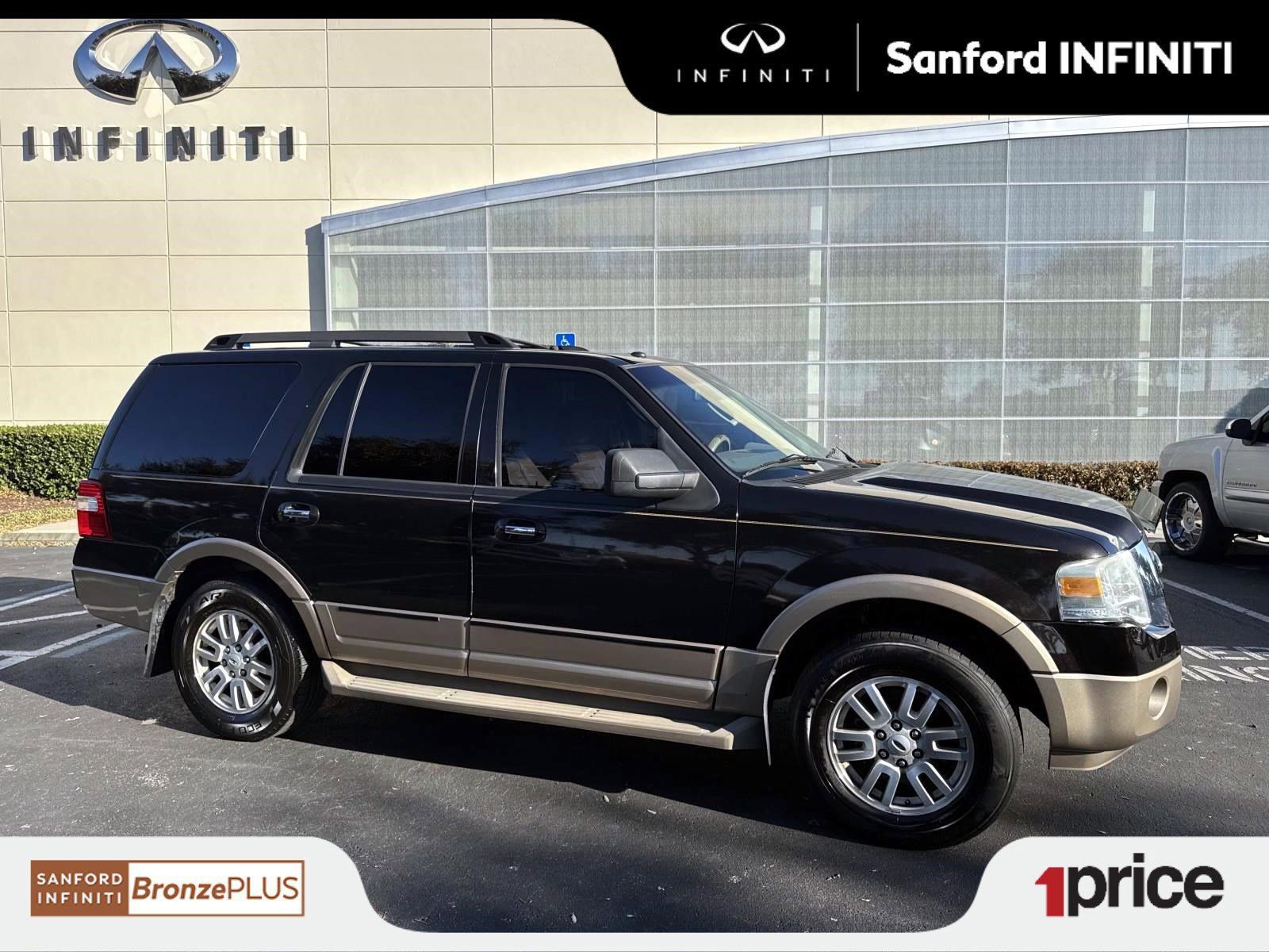 Used 2013 Ford Expedition XLT image 1