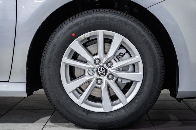 New 2026 Toyota Camry LE FWD image 14