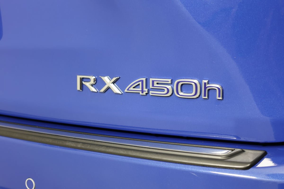 Used 2022 Lexus RX 450h F Sport w/ Cold Area Package (CT) AWD/4WD image 47