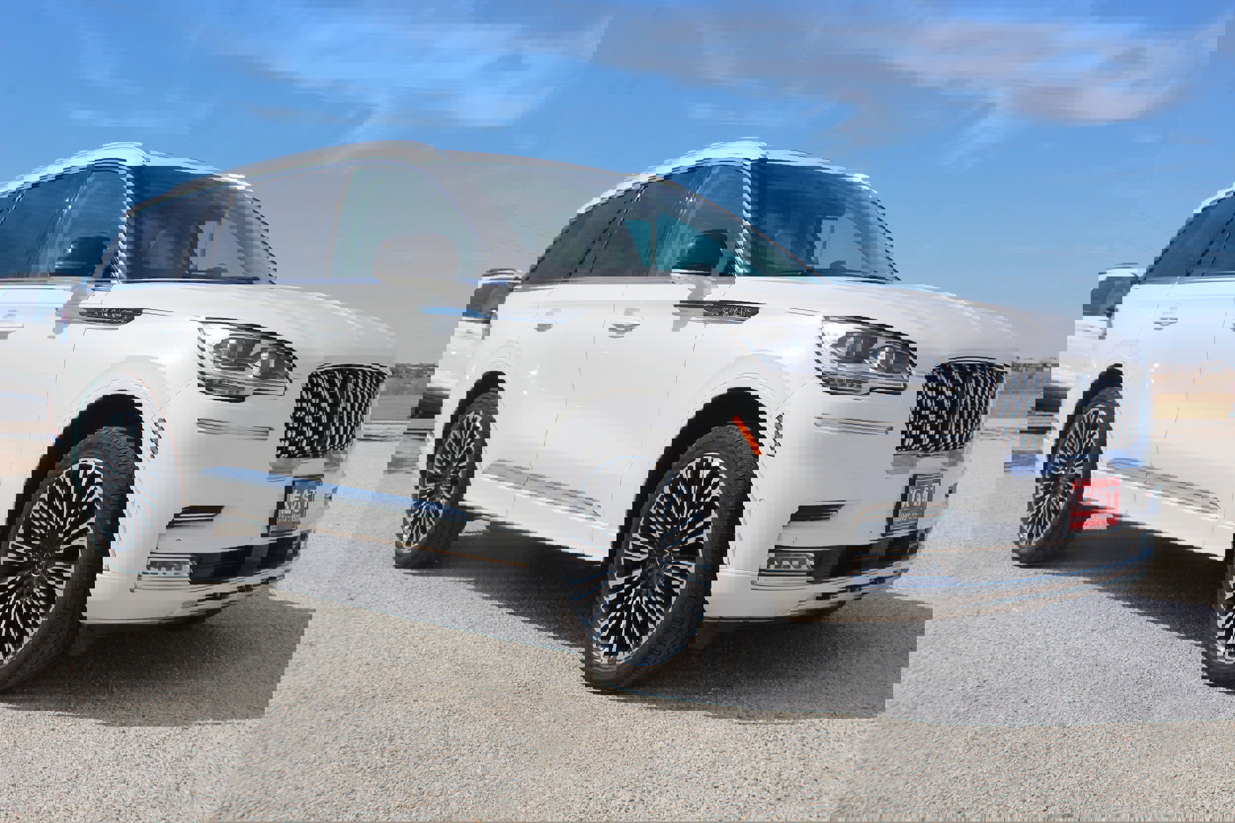 Used 2024 Lincoln Aviator Black Label w/ Dynamic Handling Package image 3