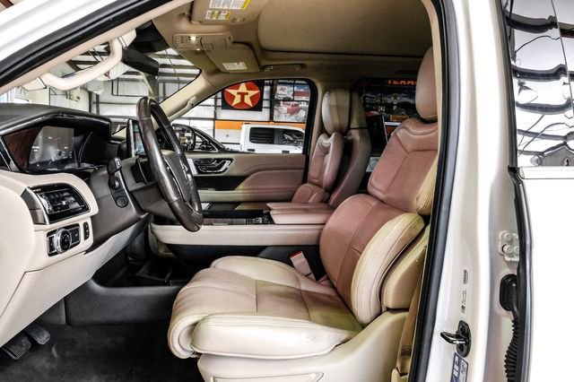 Used 2021 Lincoln Navigator L Reserve image 6