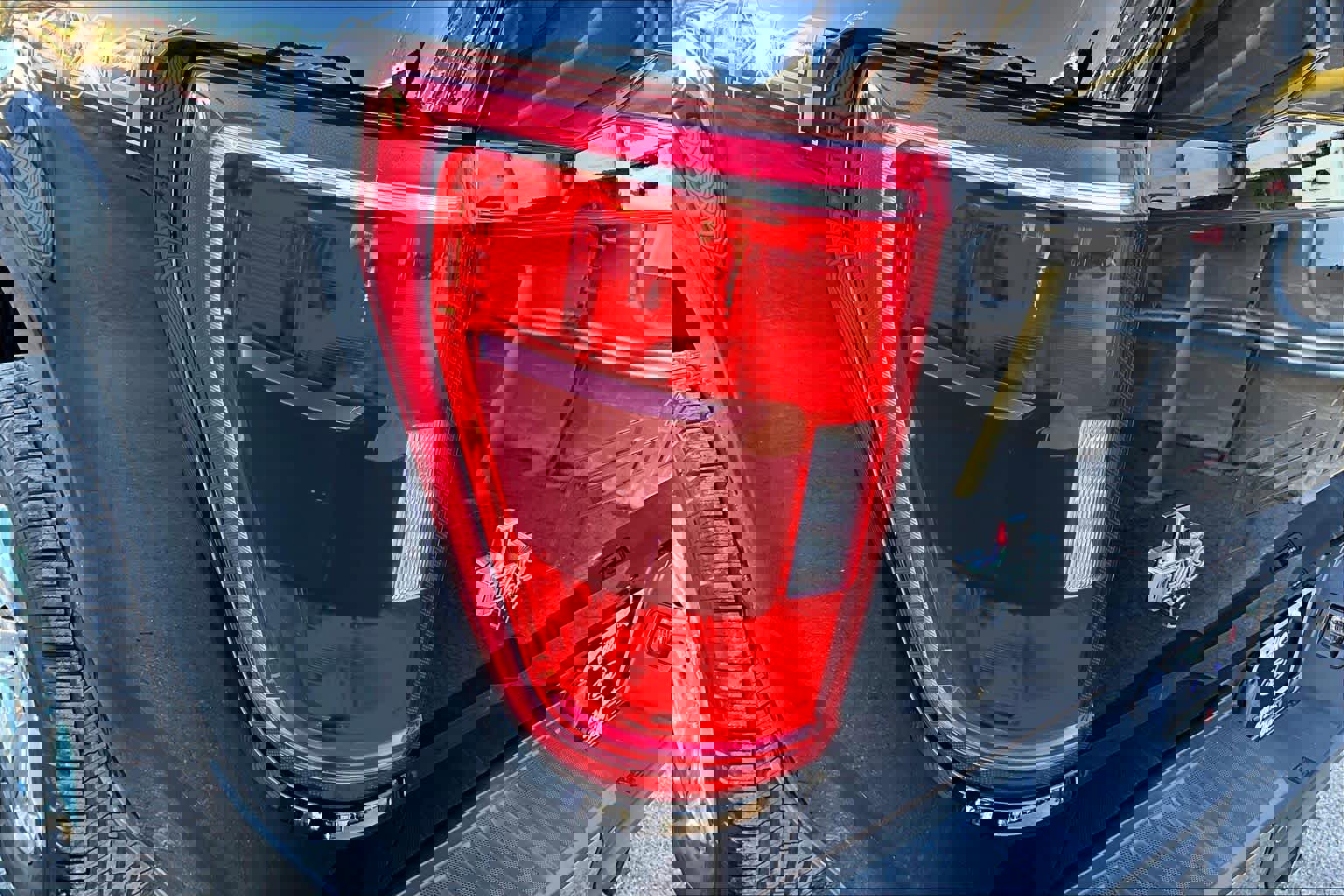 Certified 2021 Ford F150 XLT w/ Equipment Group 302A High image 31