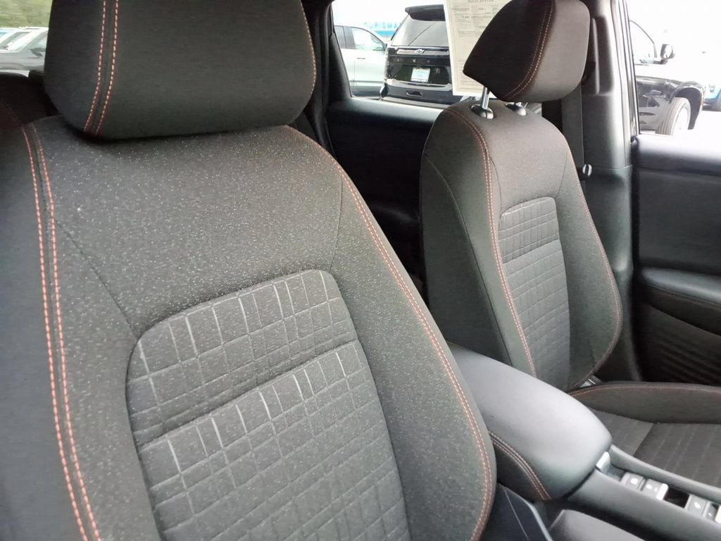 Used 2025 Honda HR-V Sport image 23
