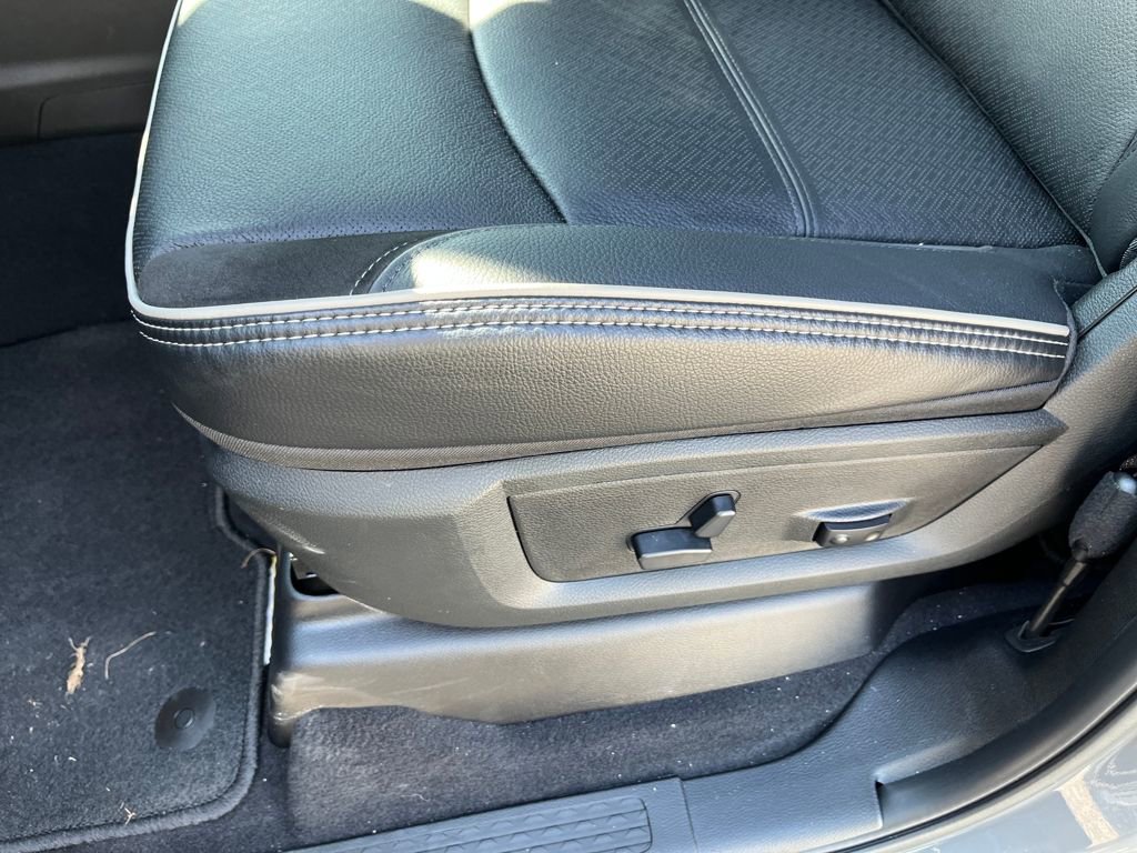 New 2026 RAM 2500 Laramie w/ Night Edition image 13