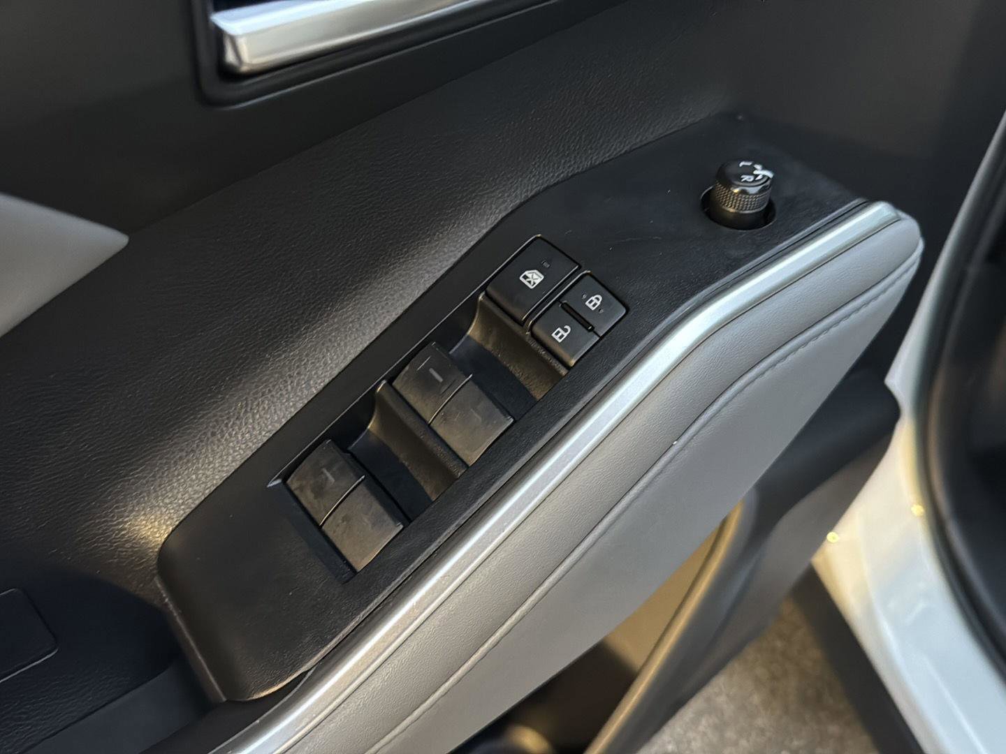 Used 2022 Toyota Highlander XLE image 30