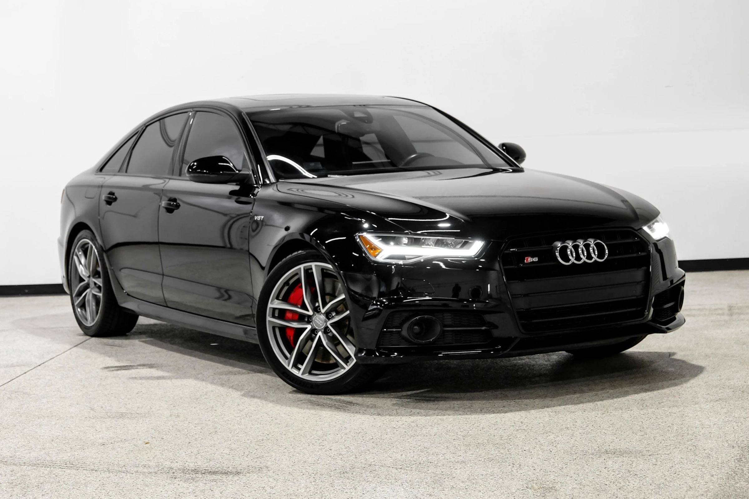 Used 2018 Audi S6 Premium Plus w/ S Sport Package AWD/4WD image 4