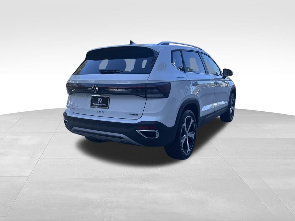 New 2026 Volkswagen Taos SEL image 5