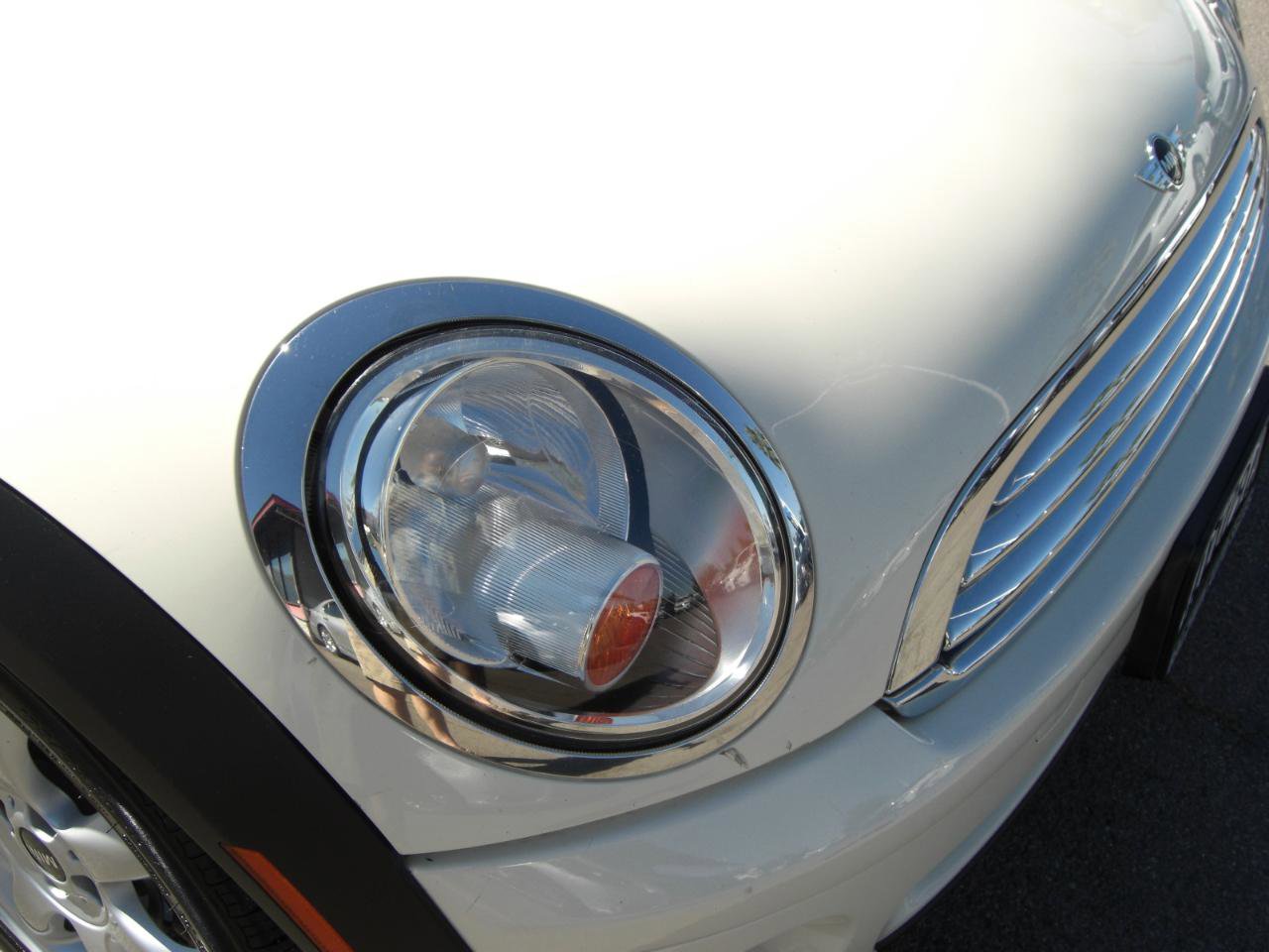 Used 2010 MINI Cooper 2dr image 18