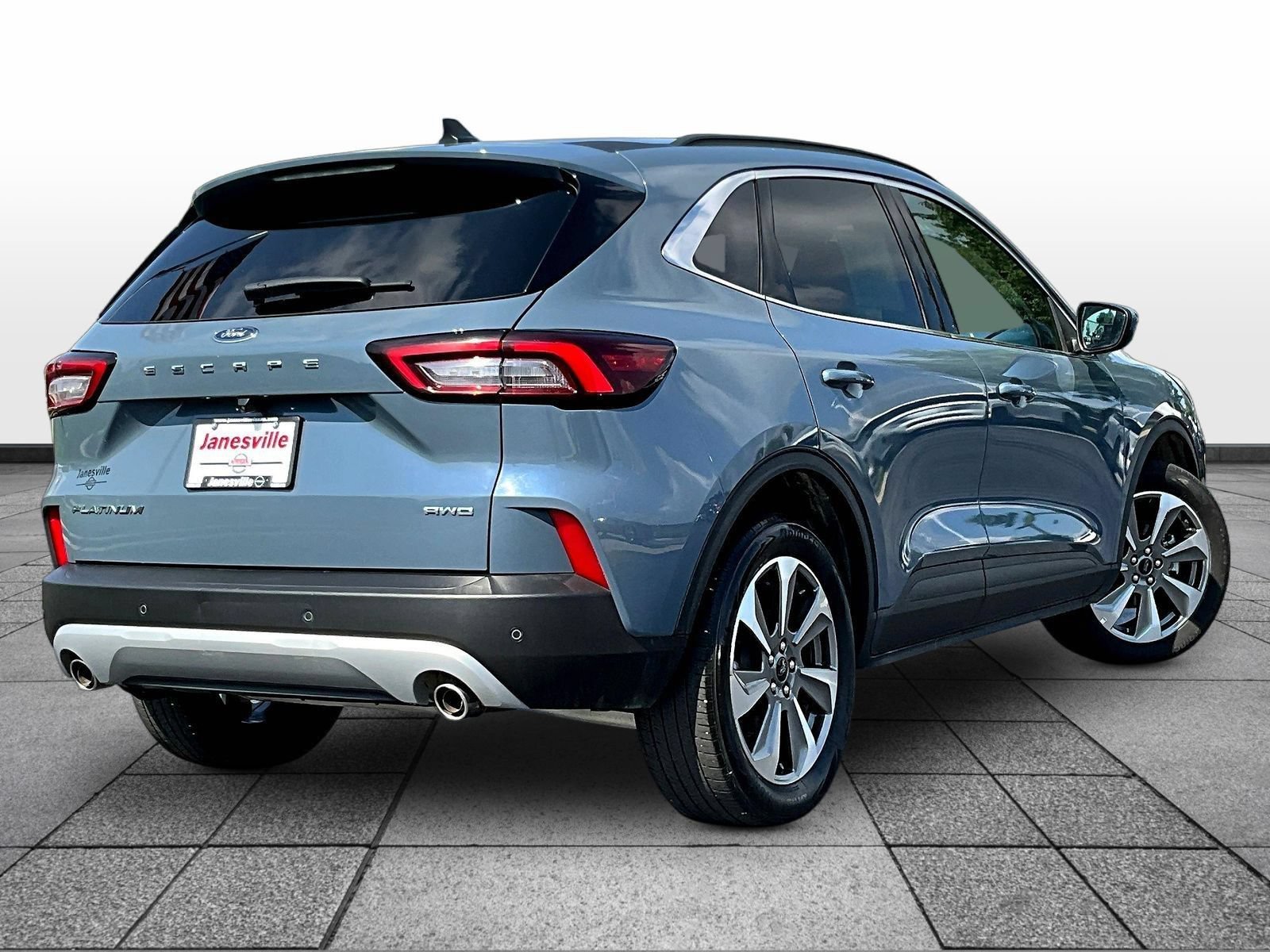 Used 2025 Ford Escape Platinum AWD/4WD image 7