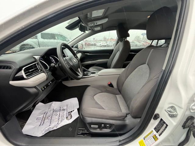 Used 2023 Toyota Camry LE image 9
