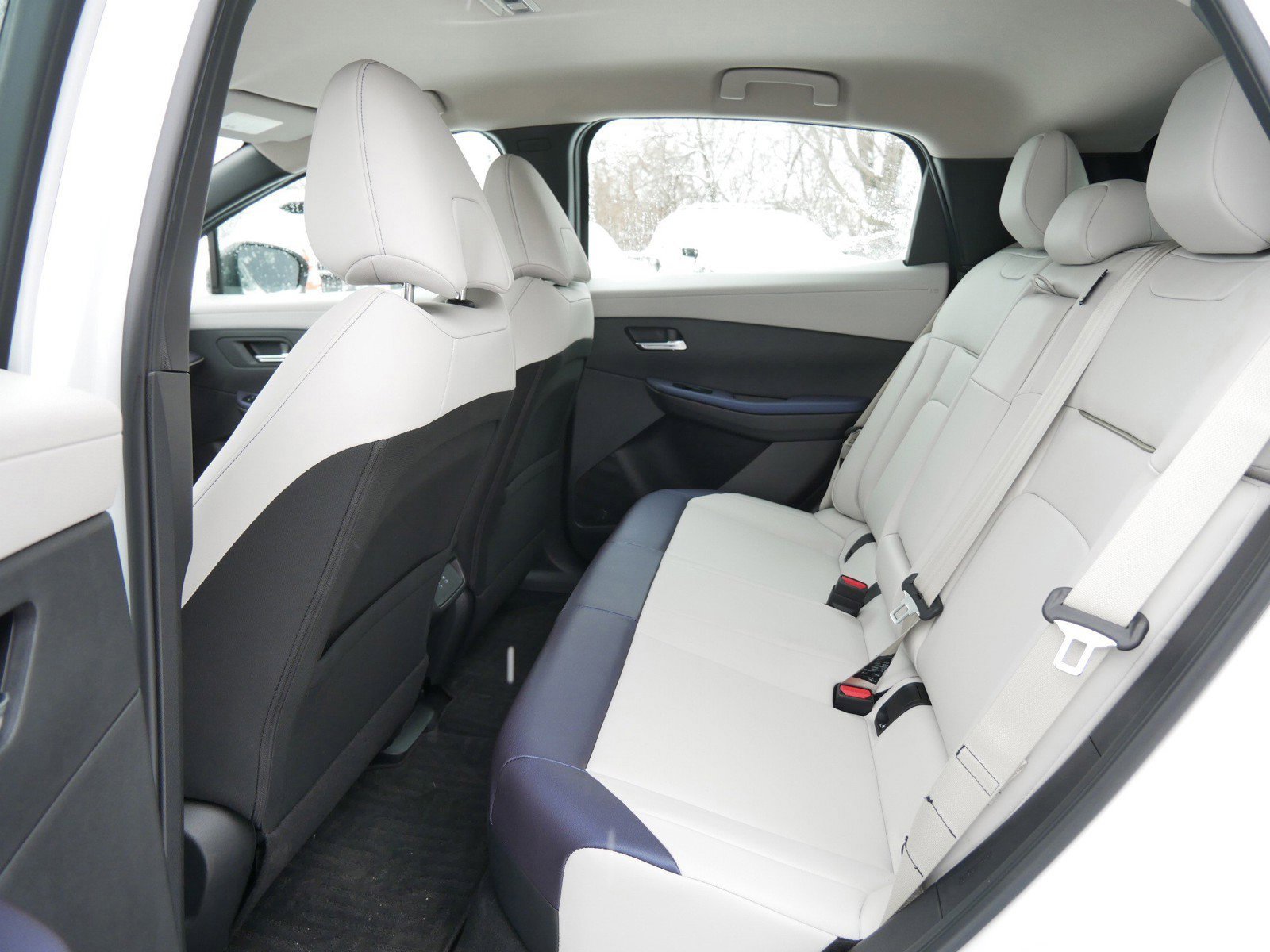 New 2026 Nissan Leaf SV+ w/ Floor Mat Package (SV+) image 6