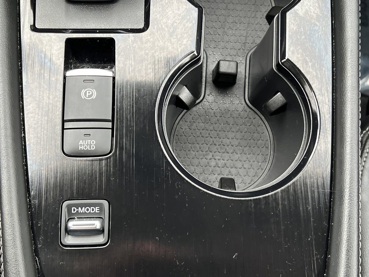 Used 2021 Nissan Rogue Platinum image 11