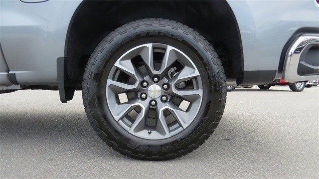 New 2024 Chevrolet Silverado 1500 Custom Trail Boss w/ LPO, Dark Essentials Package image 13