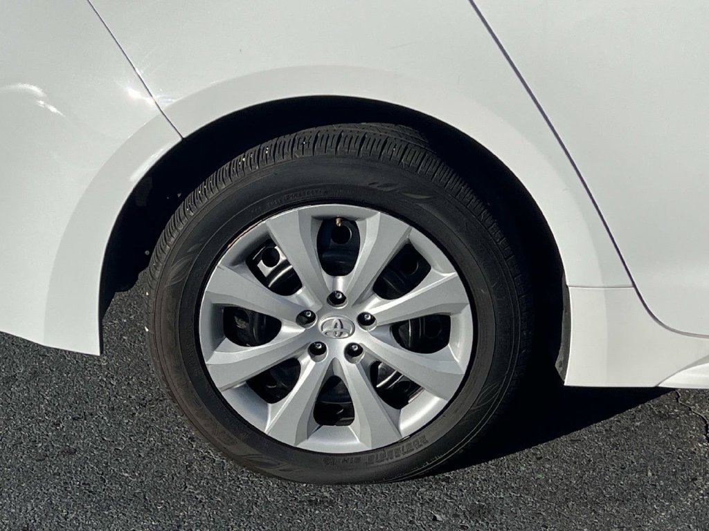 Used 2024 Toyota Corolla LE FWD image 9
