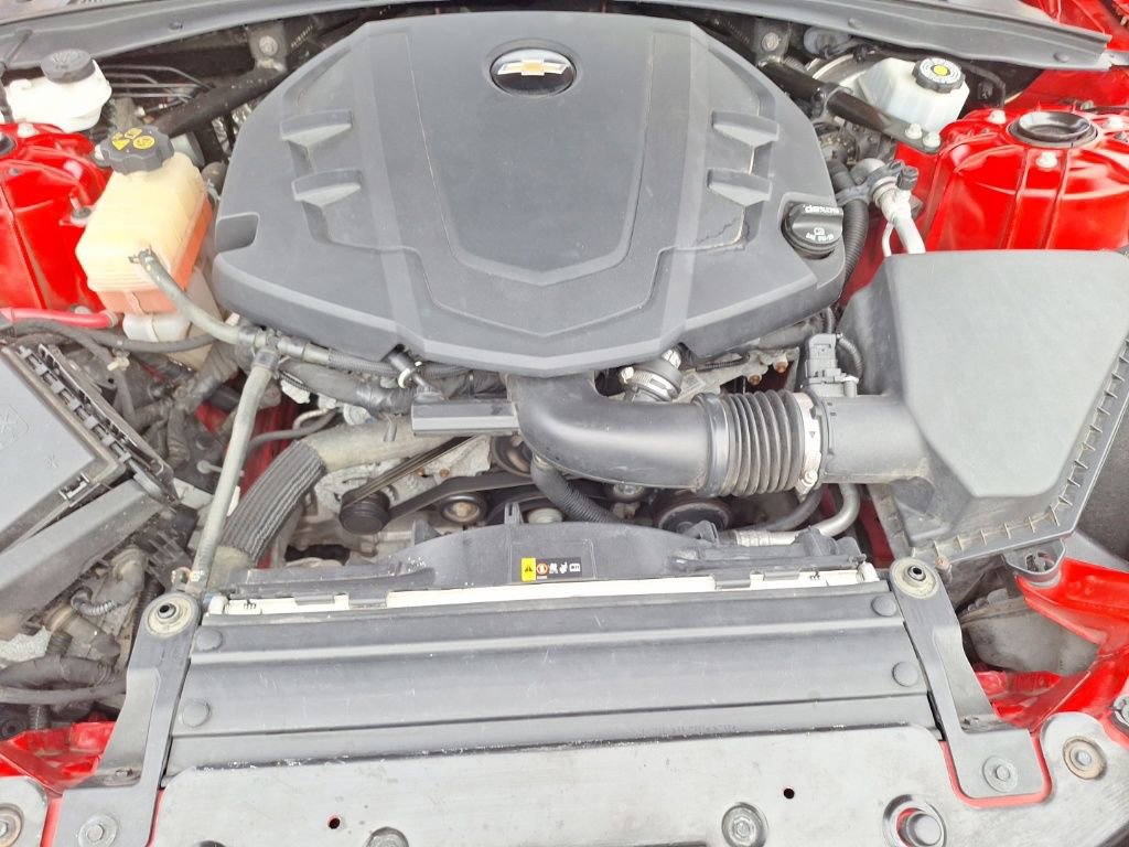 Used 2020 Chevrolet Camaro LT image 21